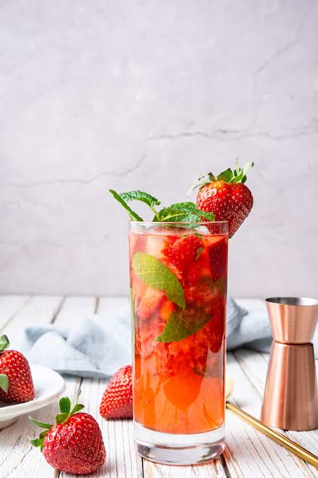 Strawberry Mojito/ስትሮቤሪ ሞይቶ